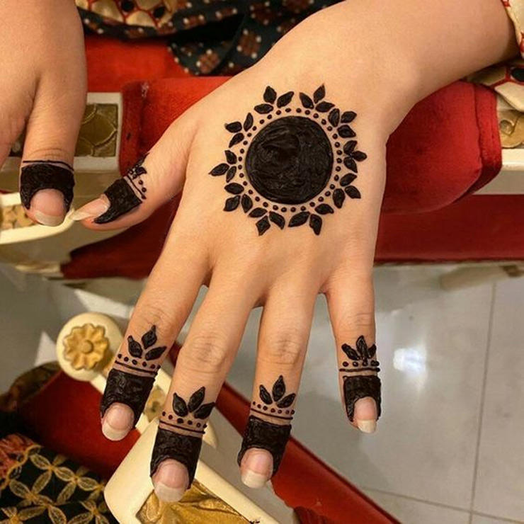 One Minute Gol Tikki Mehndi Design